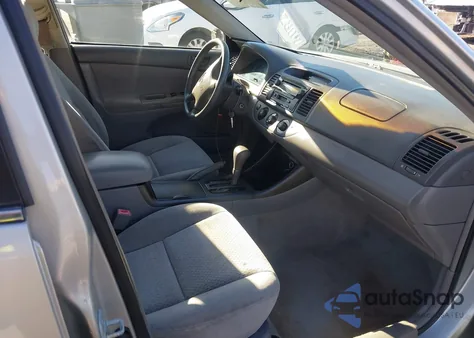 2002 Toyota Camry Le V6 из США, поврежденный, VIN 4T1BF30K82U506516